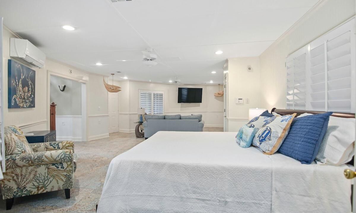 Photo of Bedroom in Jeremy Cay