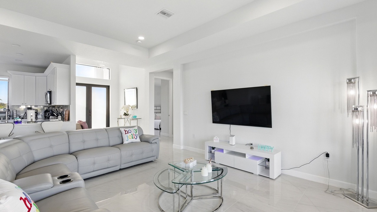 Photo of Livingroom in Mariner