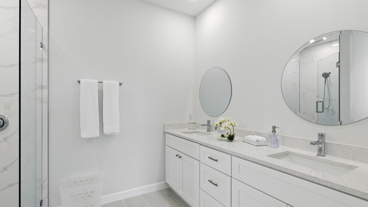 Photo of Bathroom in Mariner