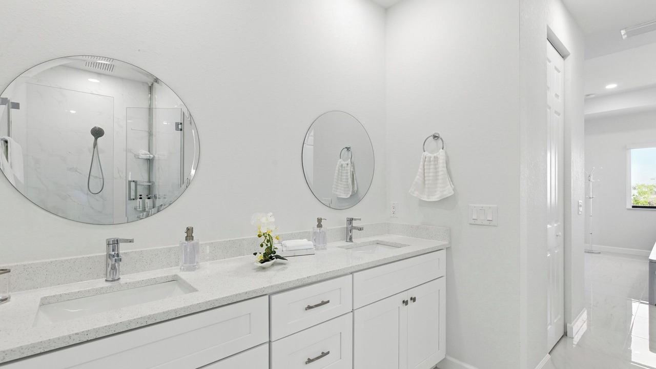 Photo of Bathroom in Mariner