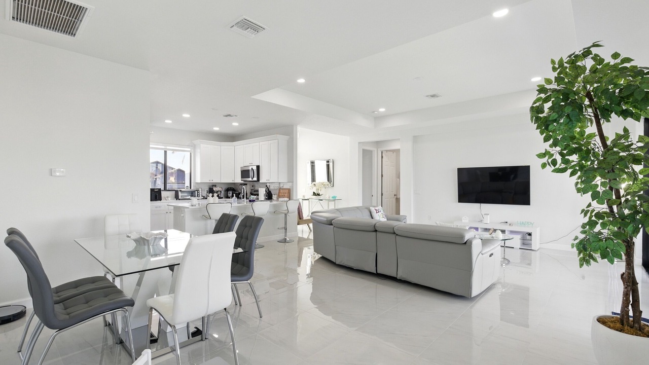 Photo of Livingroom in Mariner