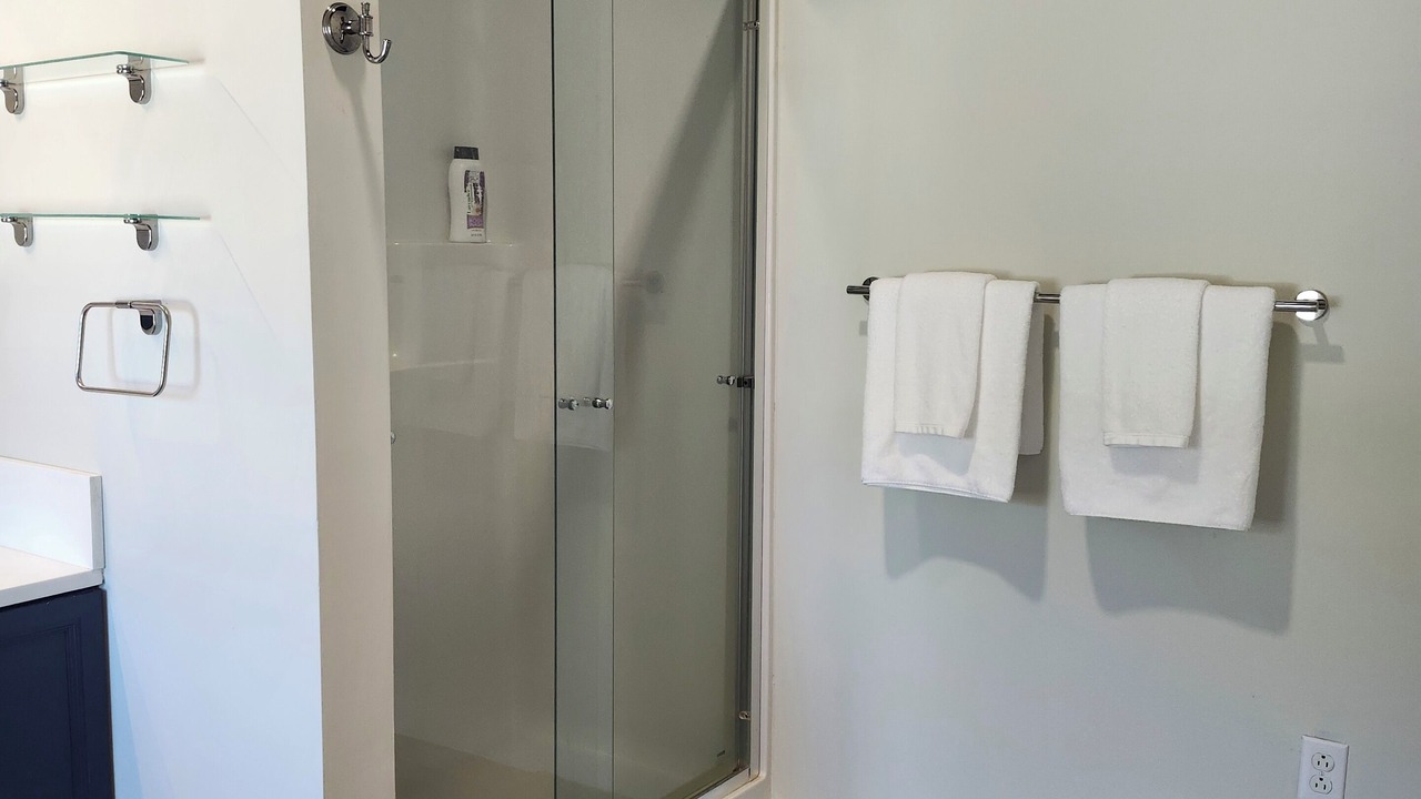 Photo of Bathroom in Elloree