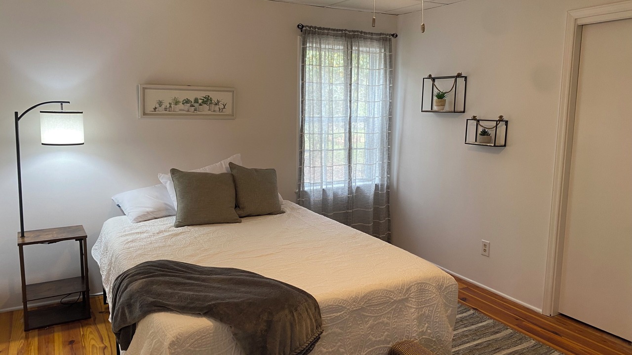 Photo of Bedroom in Summerton