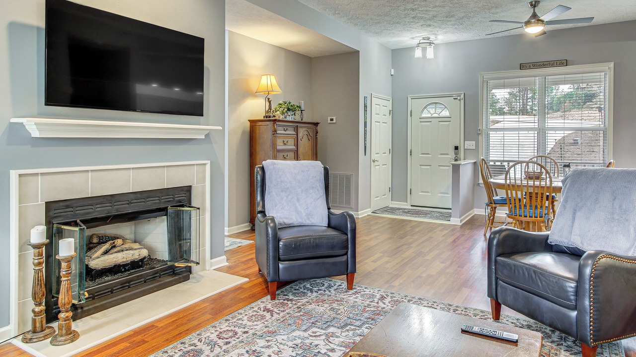 Photo of Livingroom in McCormick