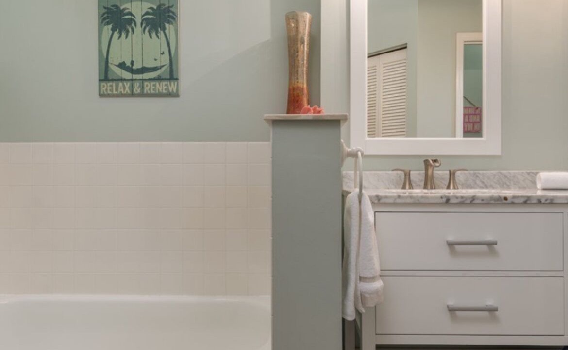 Photo of Bathroom in Wabasso Beach