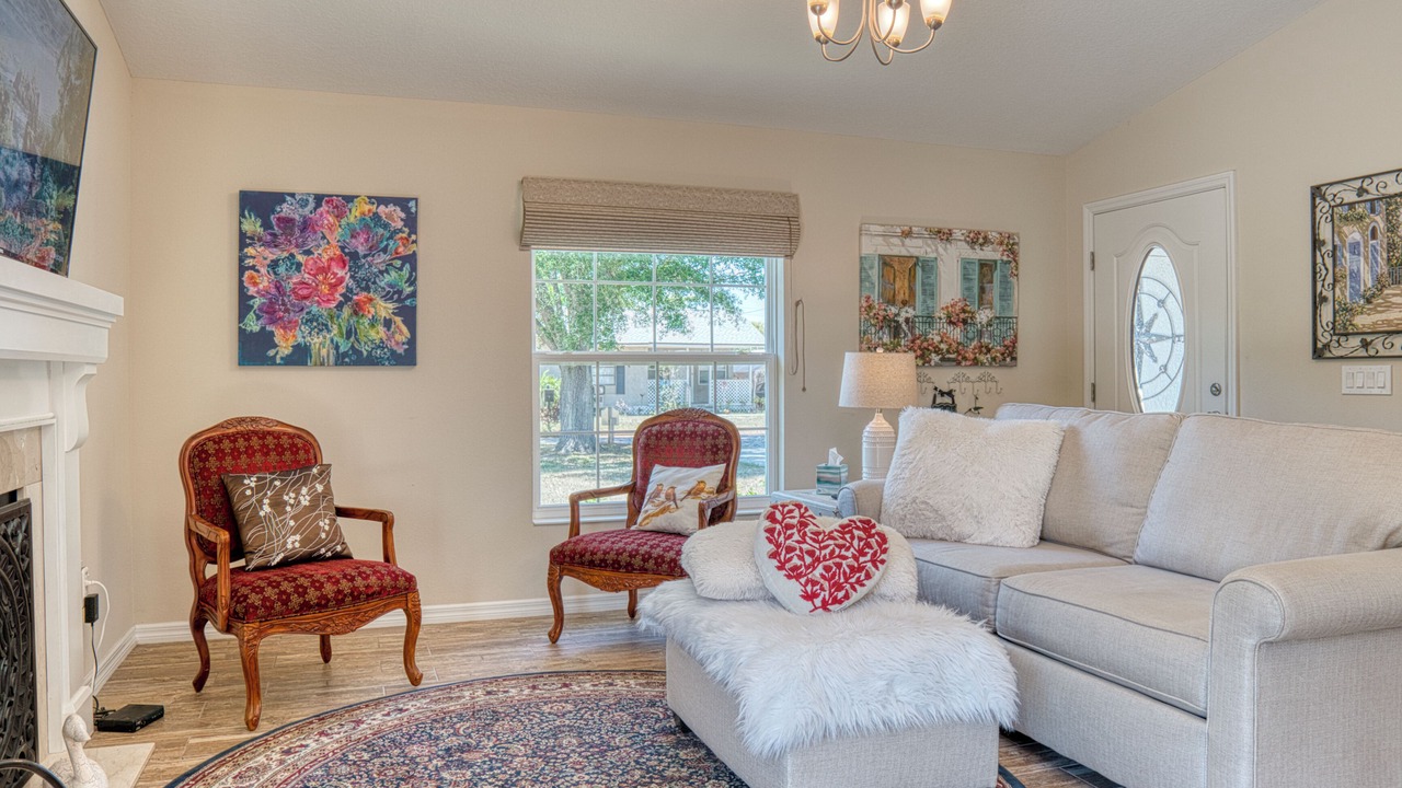 Photo of Livingroom in St. Cloud