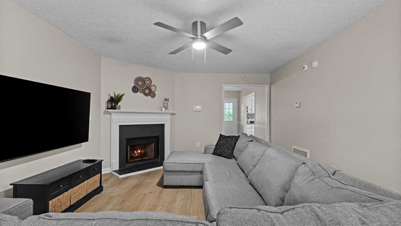 Photo of Livingroom in Watkinsville