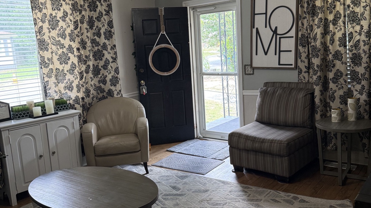 Photo of Livingroom in Columbia