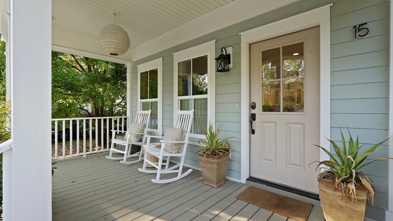 Photo of Patio Balcony in Isle of Hope Historic District
