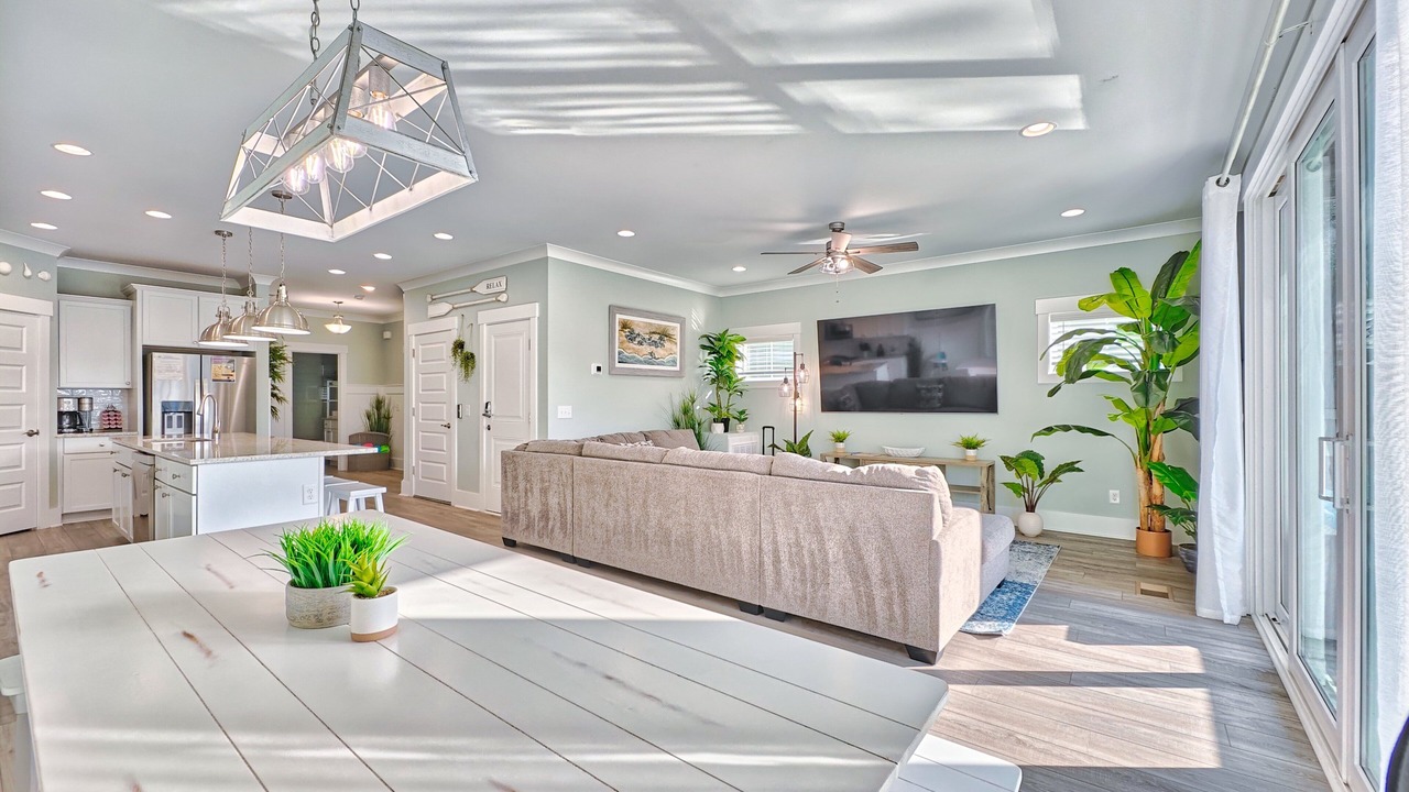 Photo of Livingroom in Folly Field