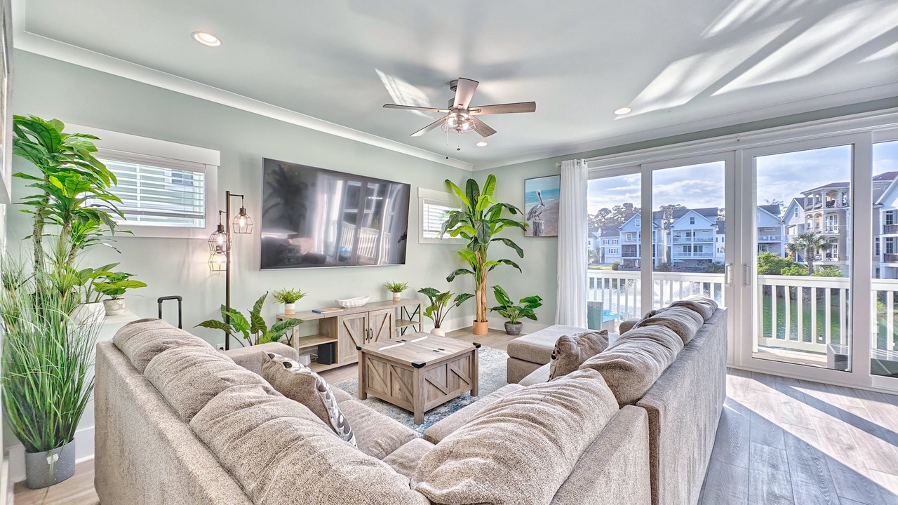 Photo of Livingroom in Folly Field