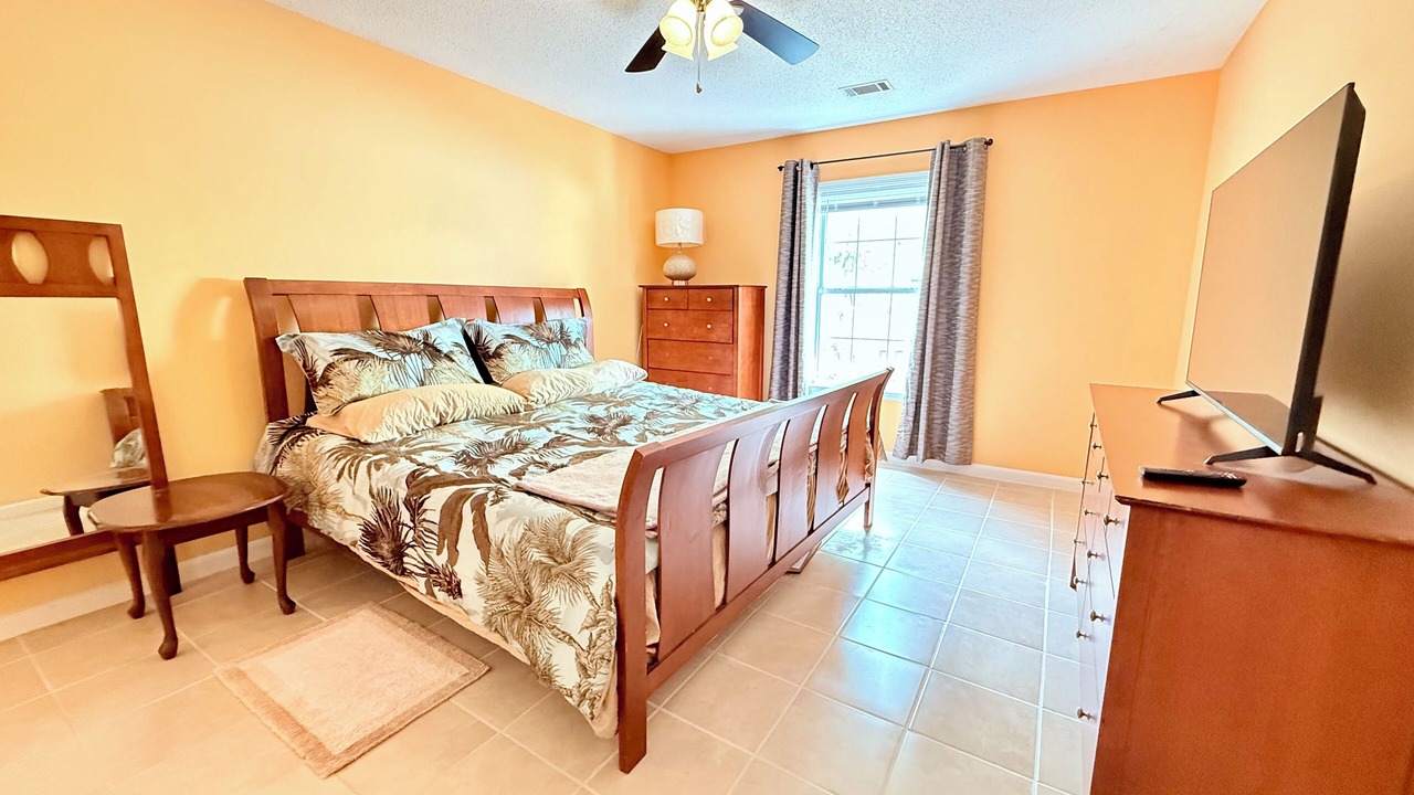 Photo of Bedroom in Huntcliff