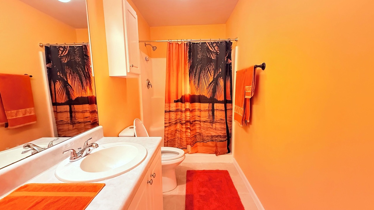Photo of Bathroom in Huntcliff