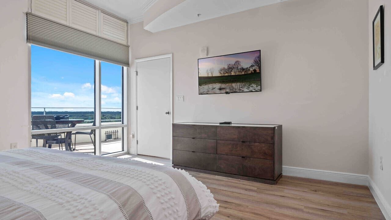 Photo of Bedroom in South Eola