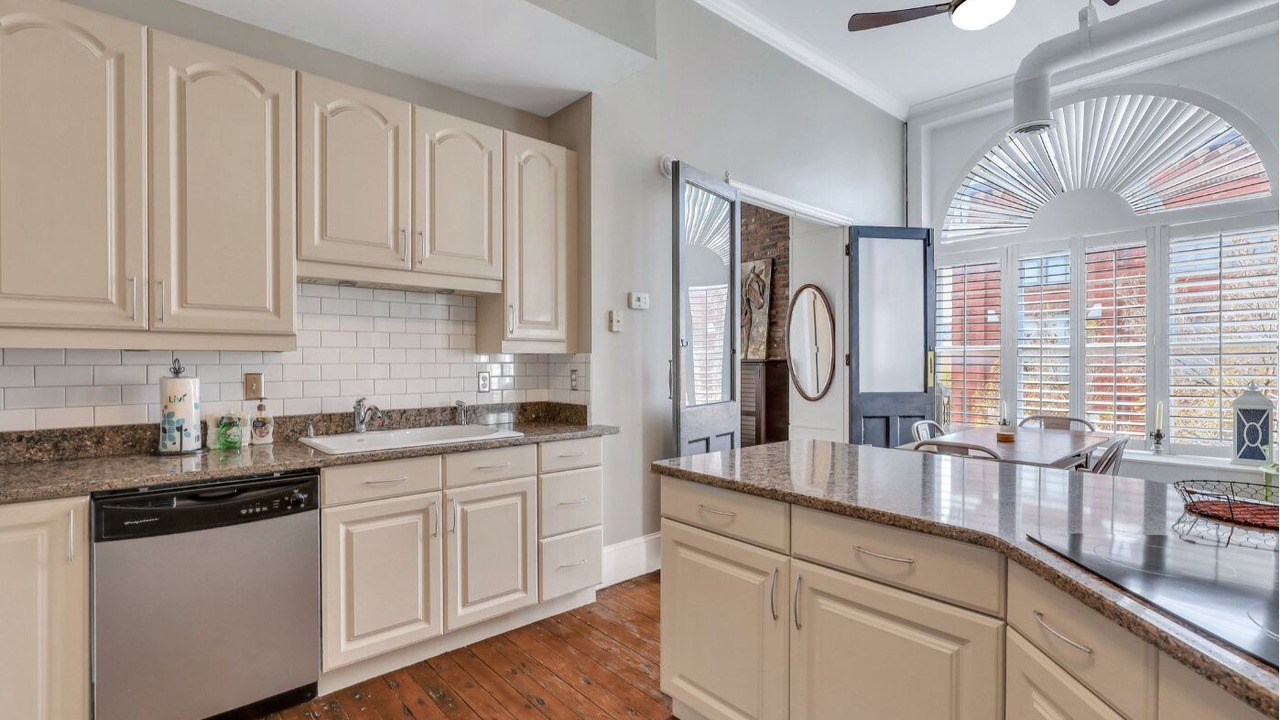Photo of Kitchen in Yamacraw Village