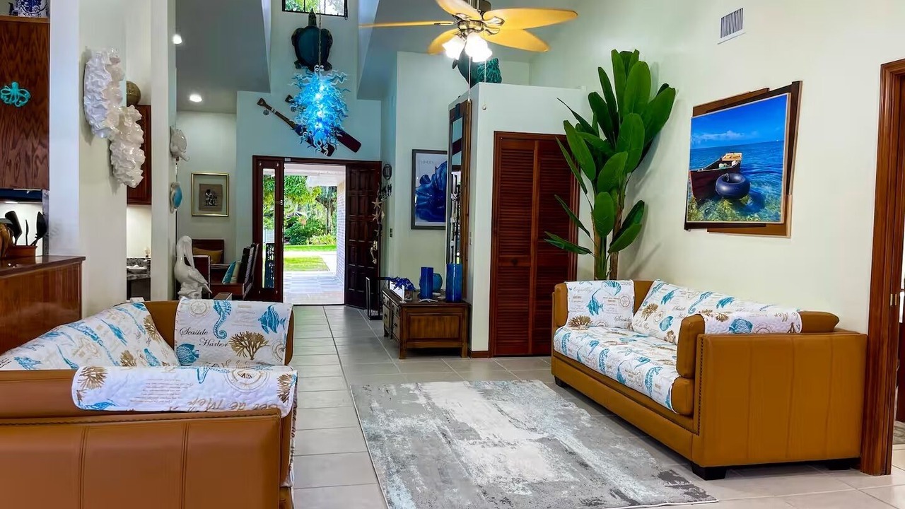 Photo of Livingroom in Interchange Square