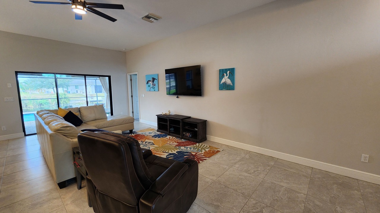 Photo of Livingroom in Trafalgar