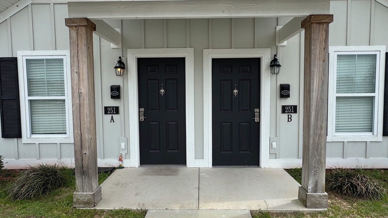 Photo of Outdoor in Elizabethtown