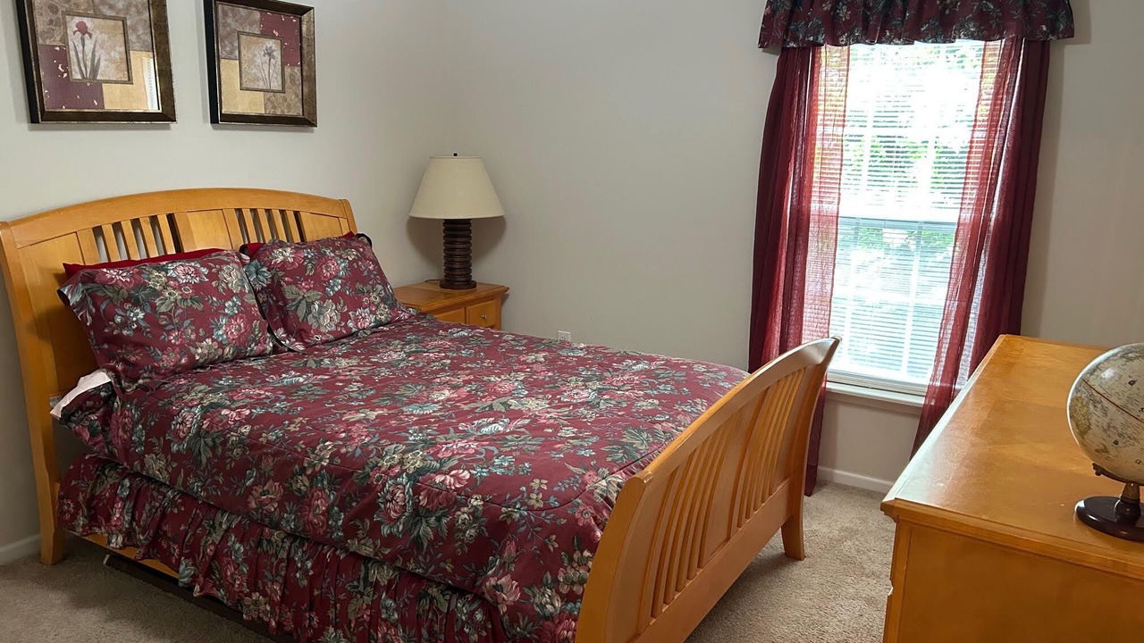 Photo of Bedroom in Summerville