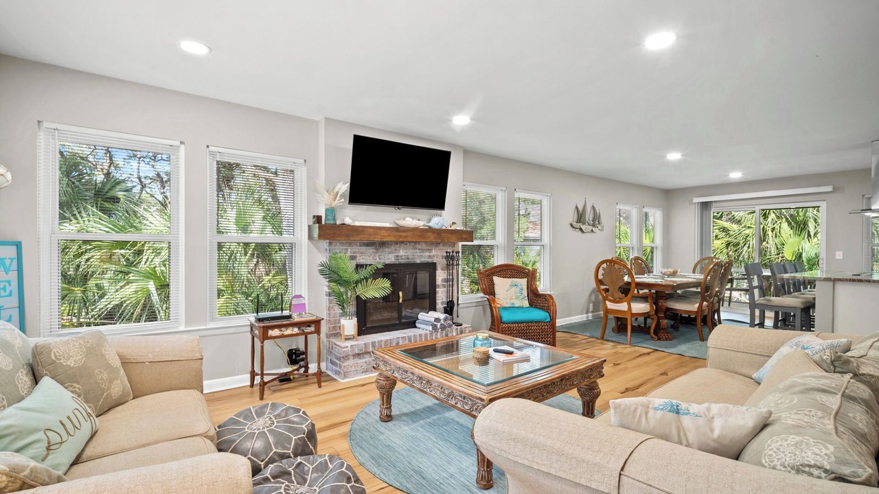 Photo of Livingroom in Blue Heron Lake