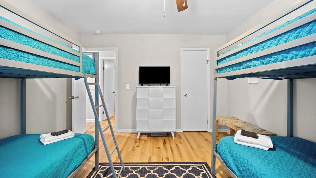 Photo of Bedroom in Blue Heron Lake