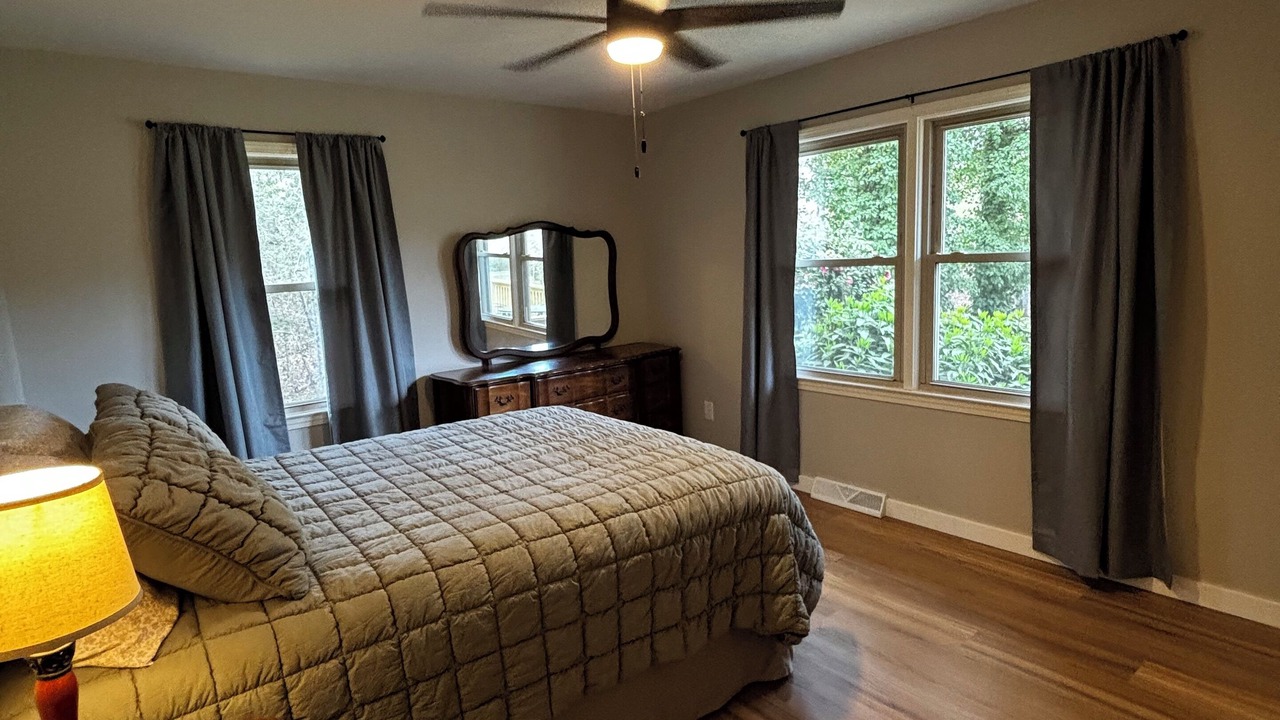 Photo of Bedroom in Oconee County