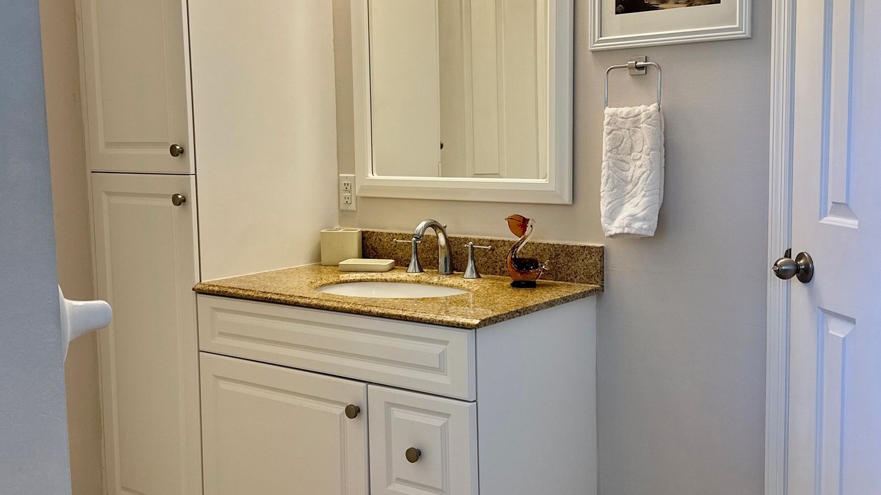 Photo of Bathroom in Coralstone