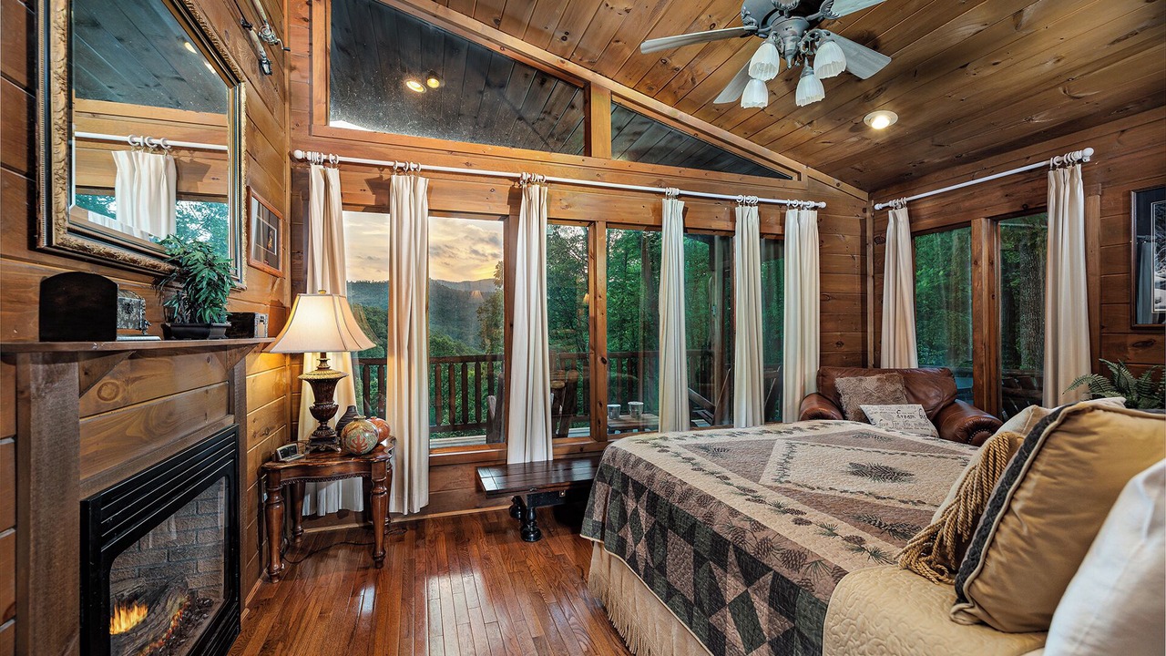 Photo of Bedroom in Bryson City