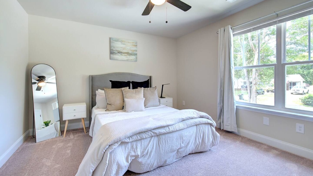 Photo of Bedroom in Taylors