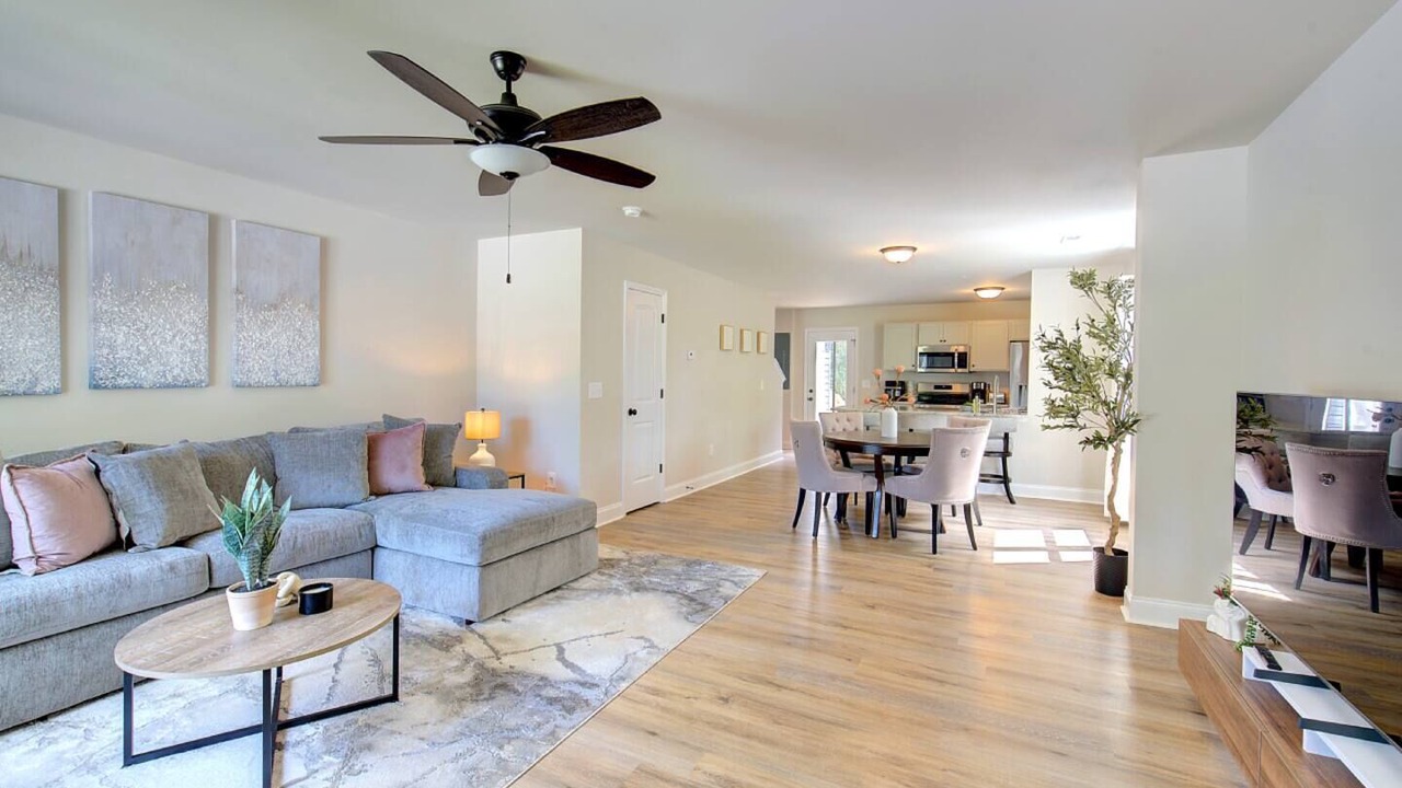 Photo of Livingroom in Taylors