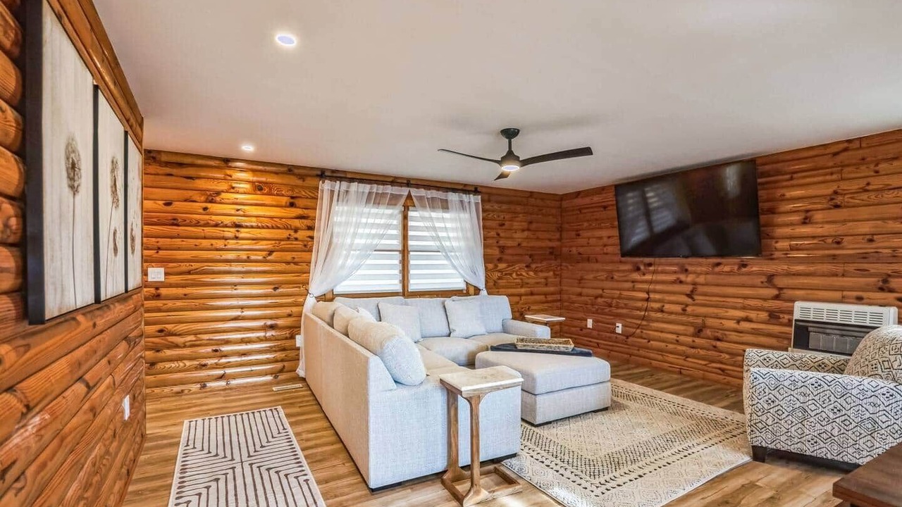 Photo of Livingroom in Seneca