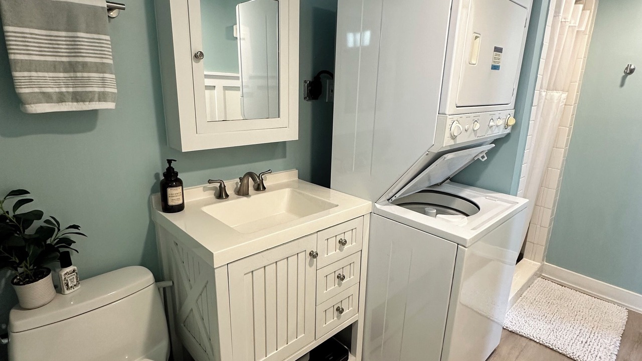Photo of Bathroom in Historic Kenwood