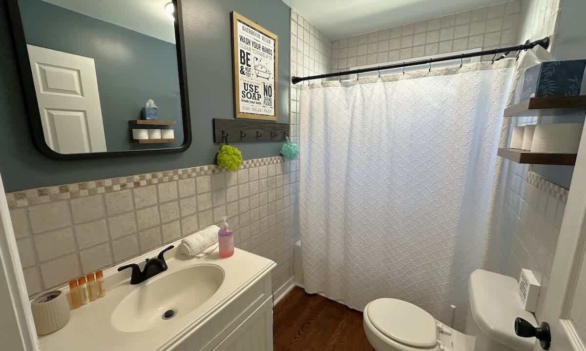 Photo of Bathroom in Leesville