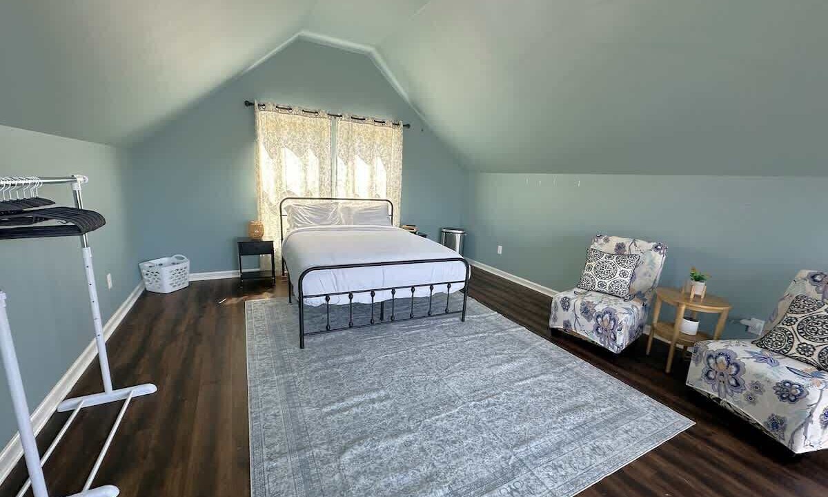 Photo of Bedroom in Leesville