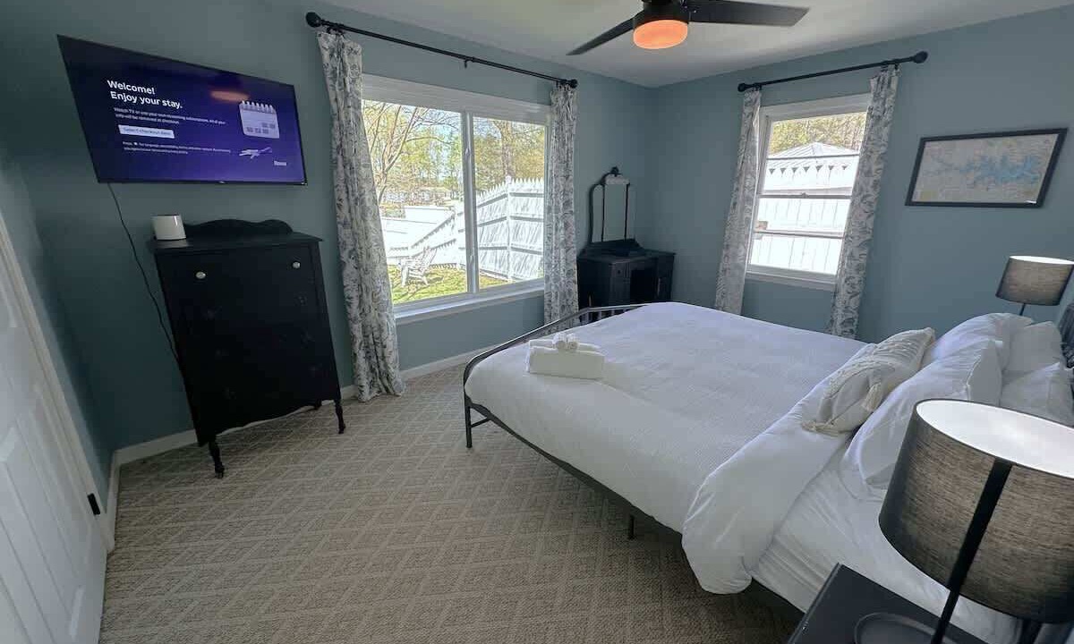 Photo of Bedroom in Leesville