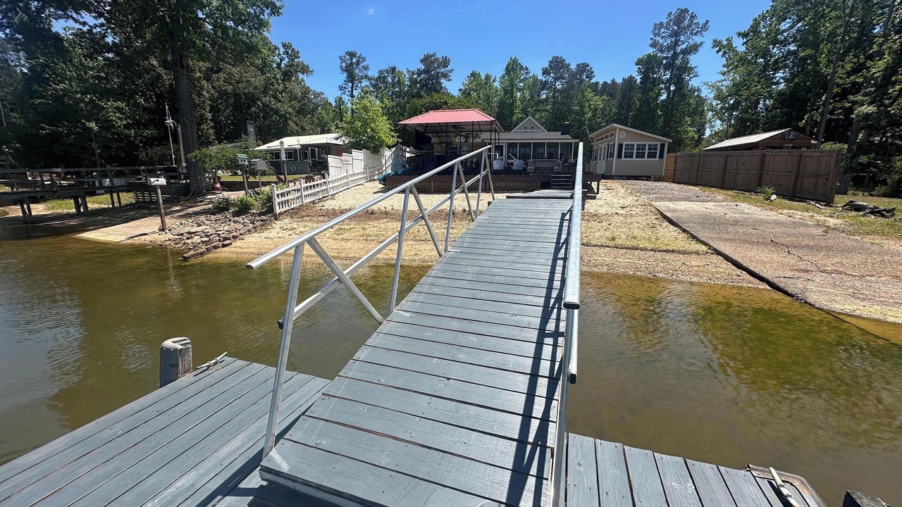 Photo of Outdoor in Leesville