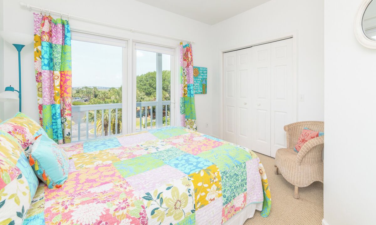 Photo of Bedroom in Oceanmarsh Subdivision