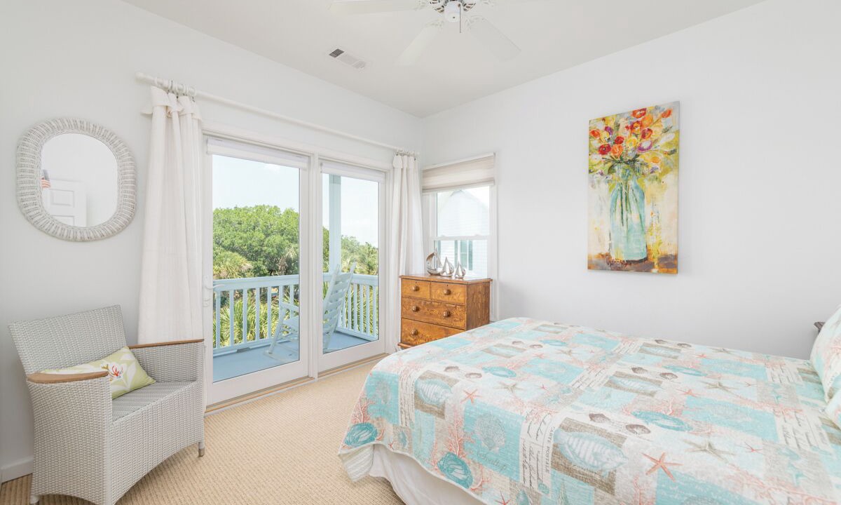Photo of Bedroom in Oceanmarsh Subdivision