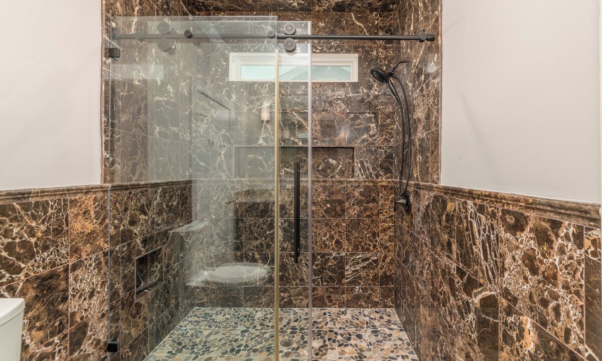 Photo of Bathroom in Beachwalk