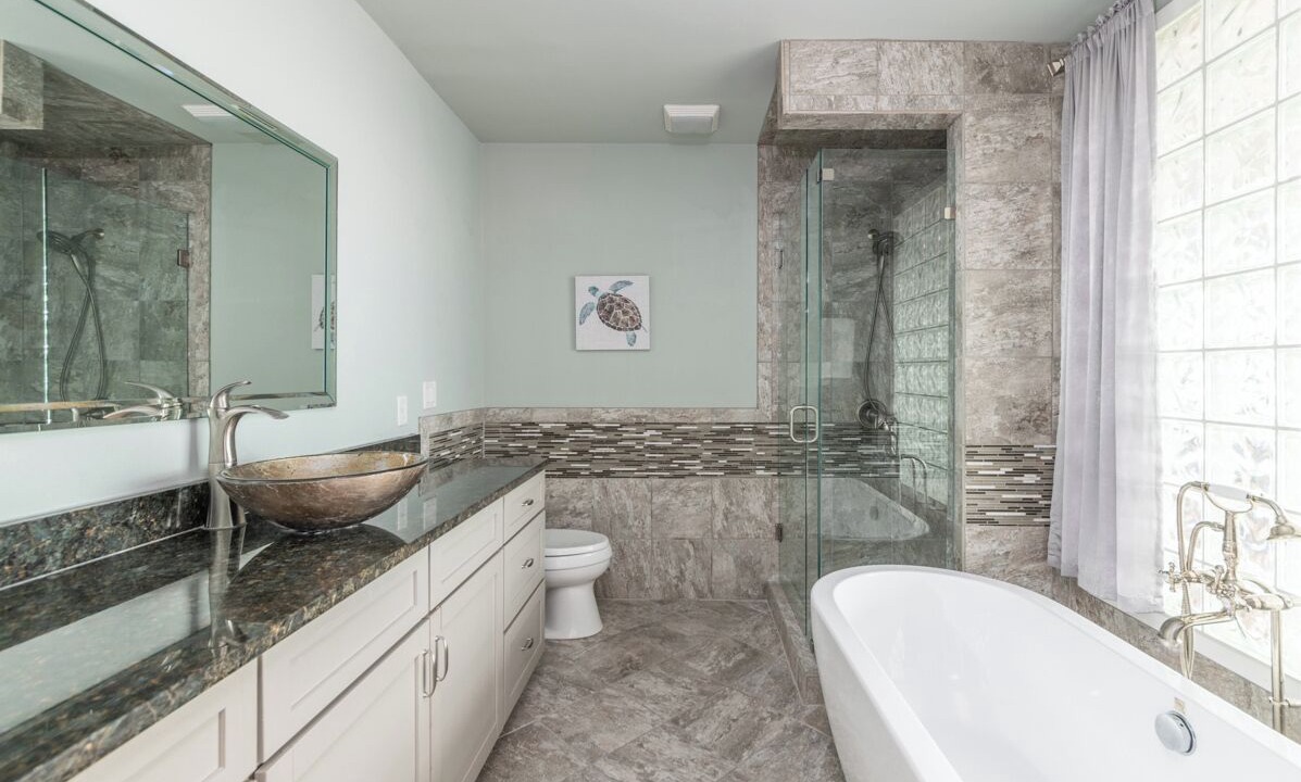 Photo of Bathroom in Beachwalk