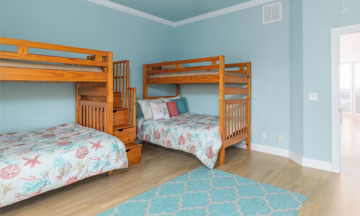 Photo of Bedroom in Beachwalk