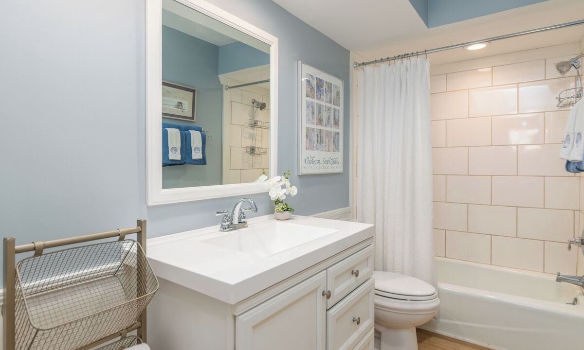 Photo of Bathroom in Oceanmarsh Subdivision