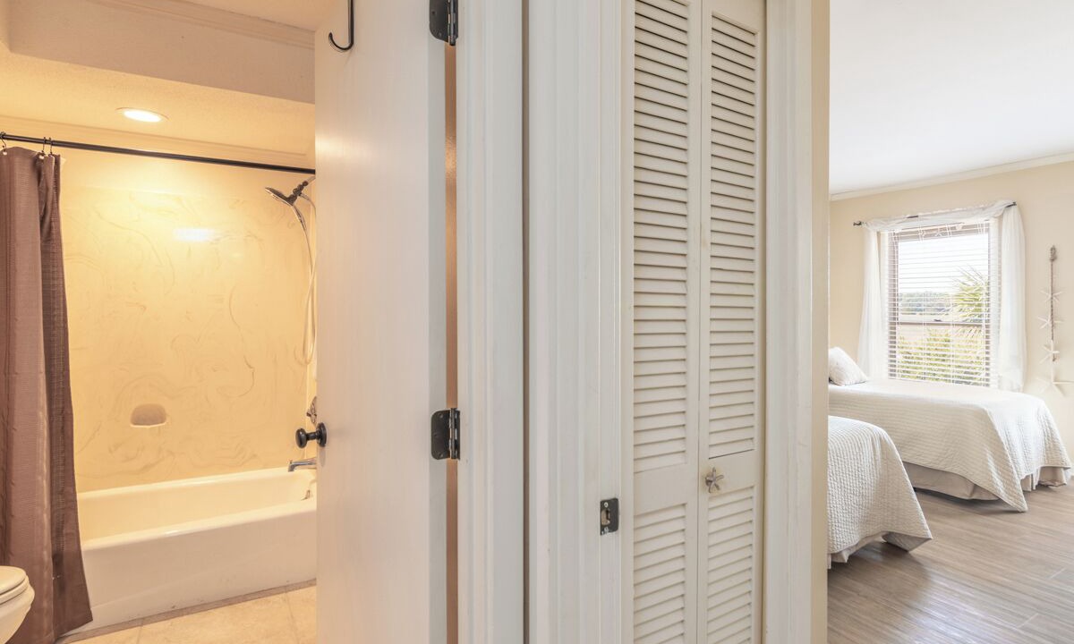 Photo of Bedroom in Oceanmarsh Subdivision