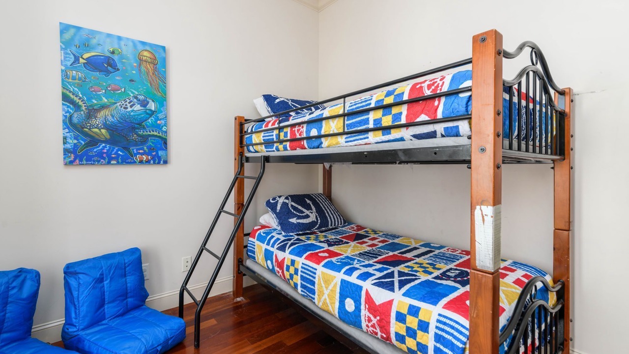Photo of Bedroom in Oceanmarsh Subdivision