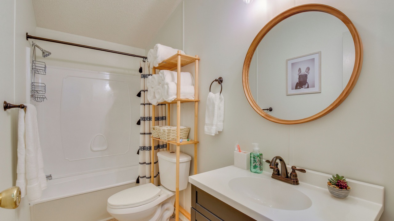 Photo of Bathroom in Seneca