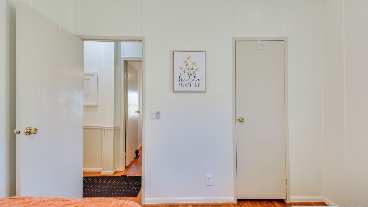 Photo of Bedroom in Seneca