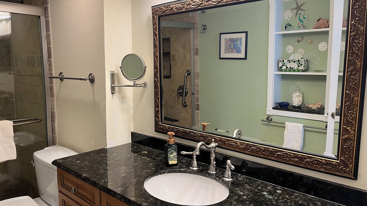Photo of Bathroom in Hutchinson Island South