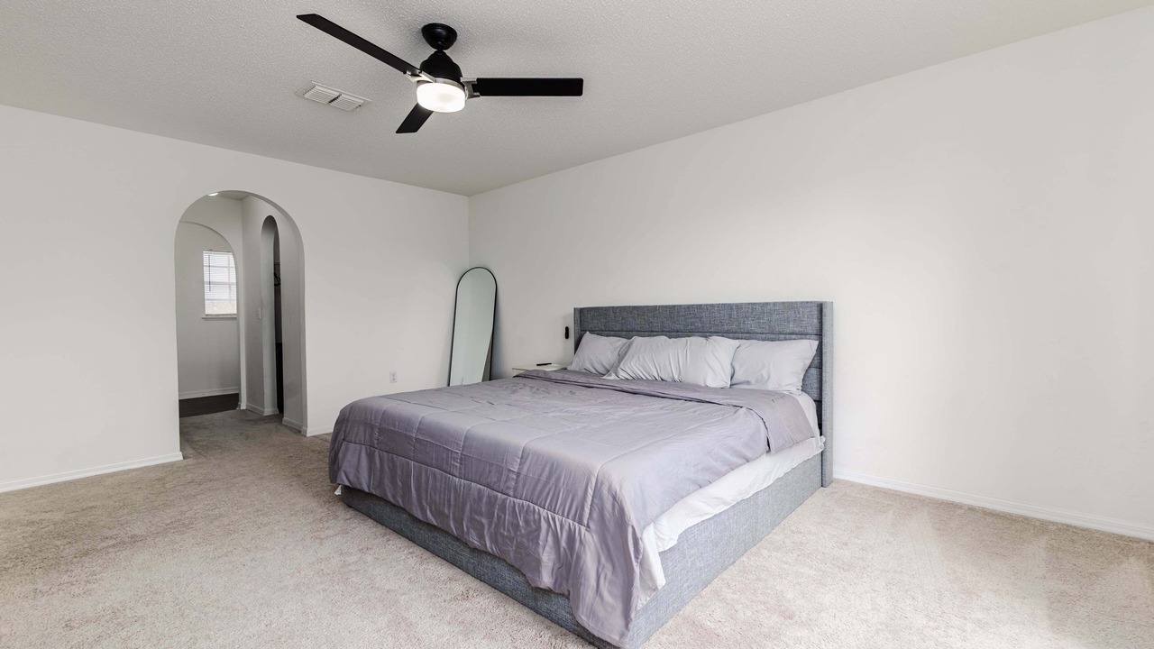 Photo of Bedroom in Winter Haven