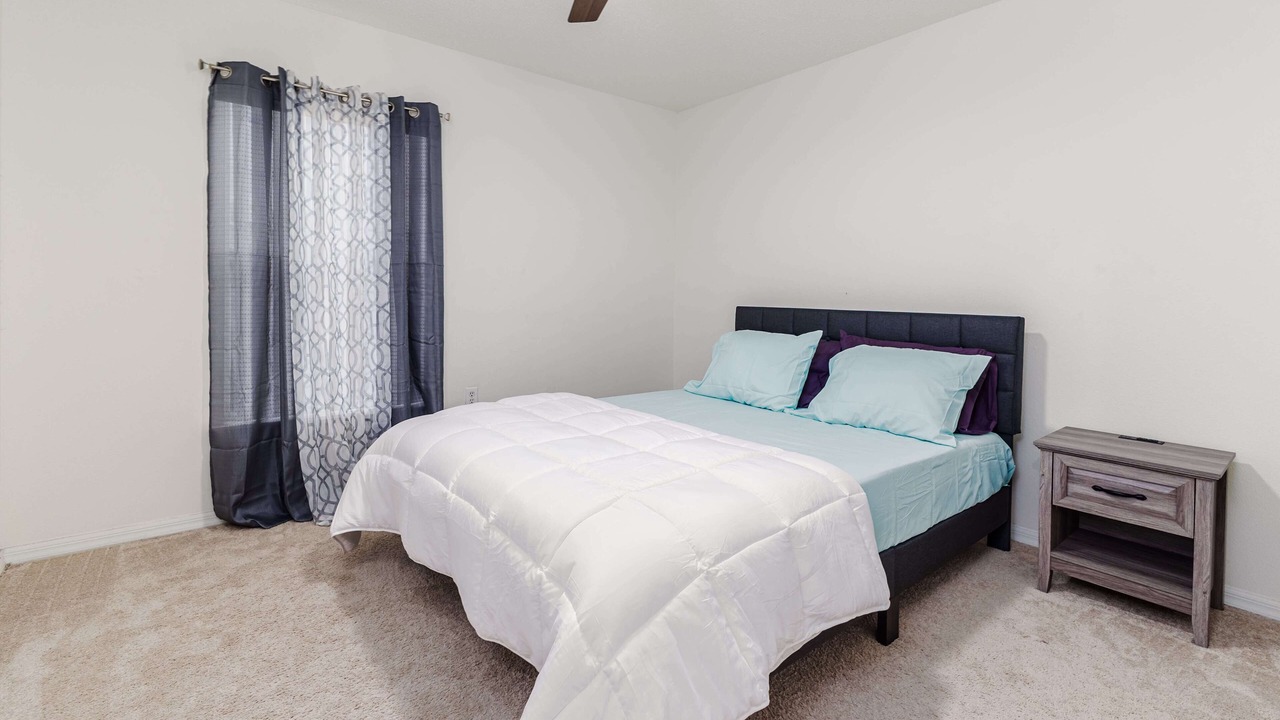 Photo of Bedroom in Winter Haven