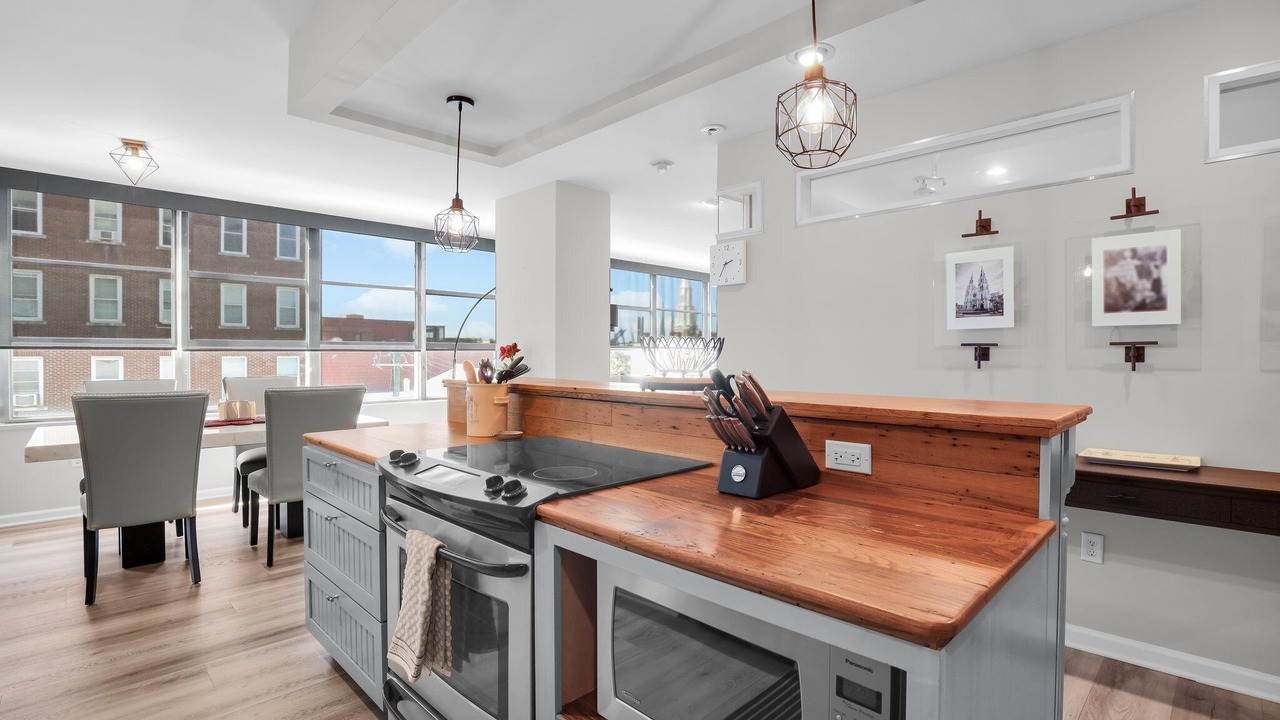 Photo of Kitchen in Historic District - North